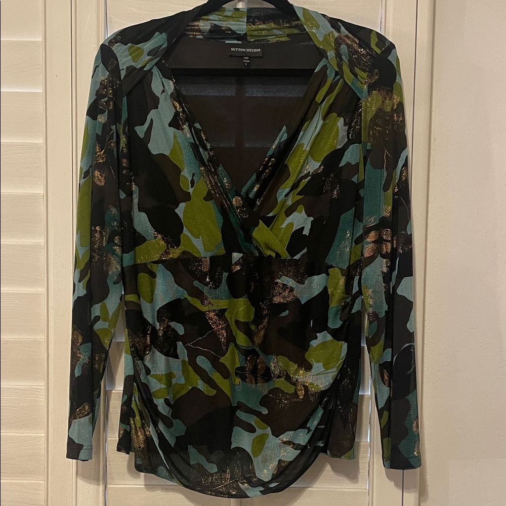 Sutton Studio Patterned V-Neck Blouse